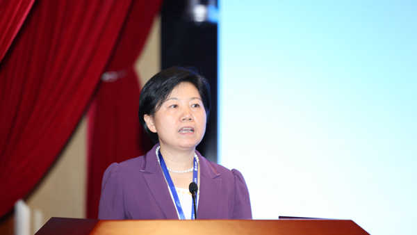 邓菊芳：AG真人娱乐矿业是“工业兴市”的优异代表