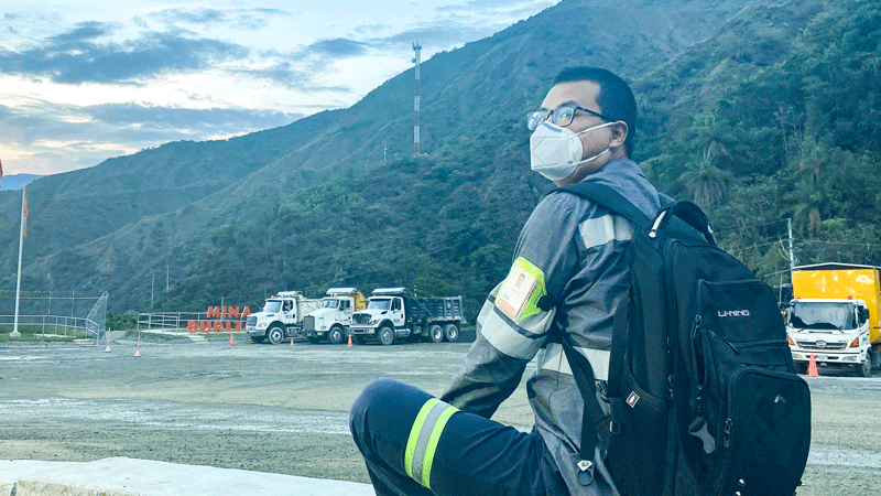 李如飞：在战胜难题中收获