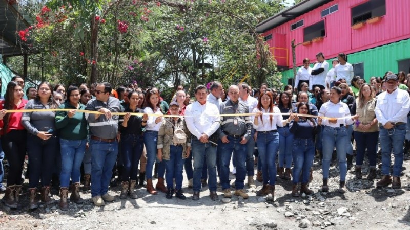 大陆黄金一连改善女子选矿队作业情形