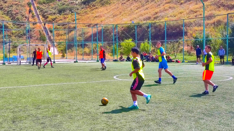 吉尔吉斯奥同克组织“社企友谊杯”体育运动